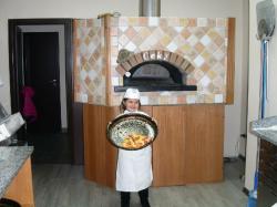 LIVRARI PIZZA ITALIANA > party-uri si evenimente restranse > restaurant, bar si pizzerie ZIPPI, Baia Mare, MM, m4635_11.jpg