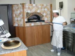 LIVRARI PIZZA ITALIANA > party-uri si evenimente restranse > restaurant, bar si pizzerie ZIPPI, Baia Mare, MM, m4635_8.jpg